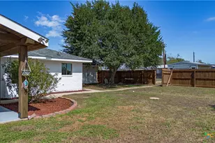 555 Fm 477, Seguin, TX 78155 - Photo 35