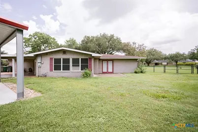 12 Jade Drive, Victoria, TX 77904 - Photo 9