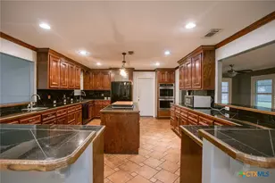 12 Jade Dr, Victoria, TX 77904 - Photo 21