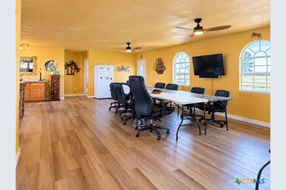 450 W Kruse Avenue, Port Lavaca, TX 77979 - Photo 5