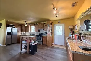 450 W Kruse Ave, Port Lavaca, TX 77979 - Photo 17