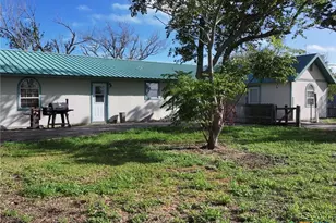 450 W Kruse Ave, Port Lavaca, TX 77979 - Photo 41