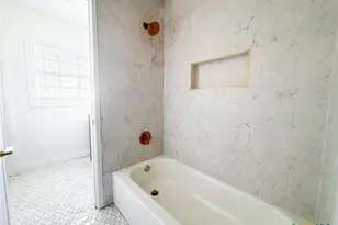 707 S 34th St, Temple, TX 76501 - Photo 17