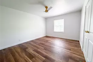 707 S 34th St, Temple, TX 76501 - Photo 11