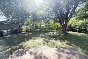 707 S 34th St, Temple, TX 76501 - Photo 23