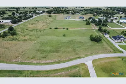 112 Wellspring Boulevard, Victoria, TX 77904 - Photo 5