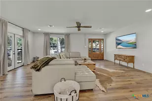 767 Valley Oaks Dr, Canyon Lake, TX 78133 - Photo 5