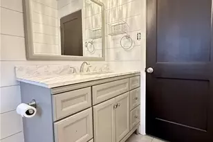 306 Angus St, Victoria, TX 77904 - Photo 27