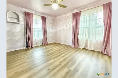 306 Angus Street, Victoria, TX 77904 - Photo 23