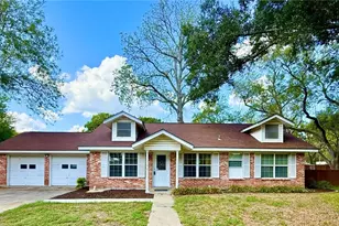 306 Angus St, Victoria, TX 77904 - Photo 1