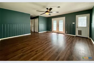 306 Angus Street, Victoria, TX 77904 - Photo 13