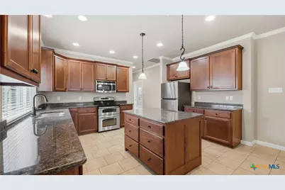 2022 Cotton Boulevard, New Braunfels, TX 78130 - Photo 11