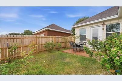 2022 Cotton Boulevard, New Braunfels, TX 78130 - Photo 31