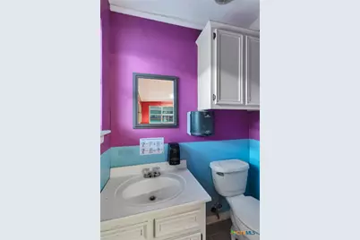 105 Ward Street, Cuero, TX 77954 - Photo 9