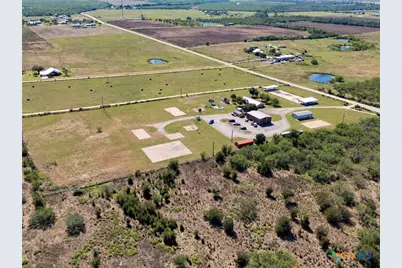 3925 Linne Road, Seguin, TX 78155 - Photo 21