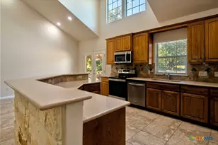 1761 Cottonwood Rd, Fischer, TX 78623 - Photo 9
