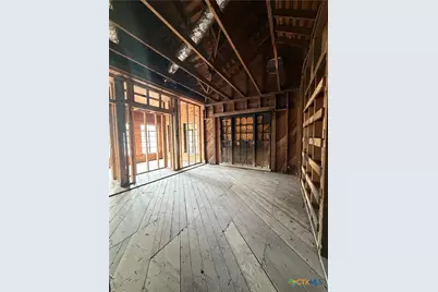 302 3rd St, Cuero, TX 77954 - Photo 19