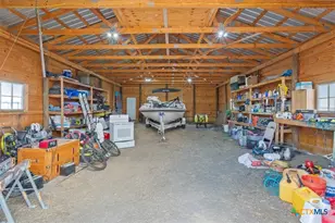 1028 Co Rd 108, Buckholts, TX 76518 - Photo 11