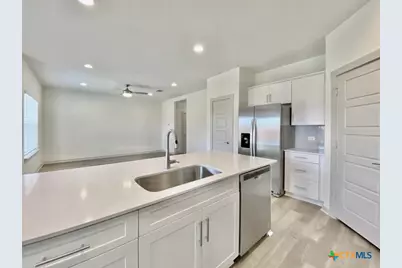 1001 Winnsboro Loop, Round Rock, TX 78664 - Photo 7