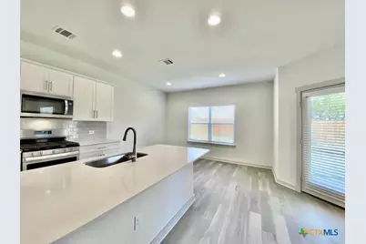 1001 Winnsboro Loop, Round Rock, TX 78664 - Photo 9