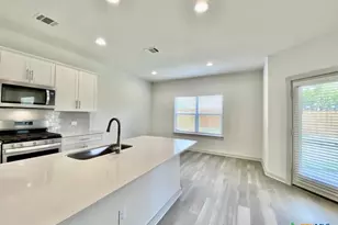 1001 Winnsboro Loop, Round Rock, TX 78664 - Photo 9