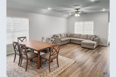 916 Gray Cloud Drive, New Braunfels, TX 78130 - Photo 7