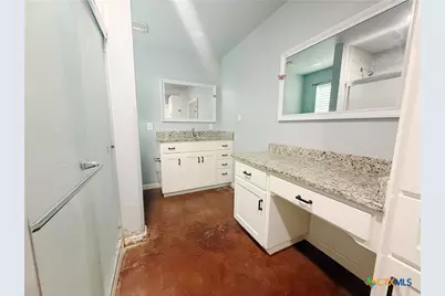 117 S Emma #C, Bartlett, TX 76511 - Photo 7