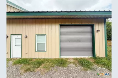 117 S Emma #C, Bartlett, TX 76511 - Photo 11