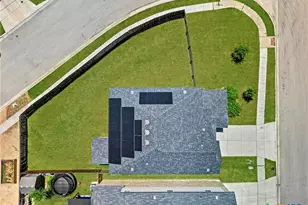 3865 Bentwood Way, New Braunfels, TX 78130 - Photo 5