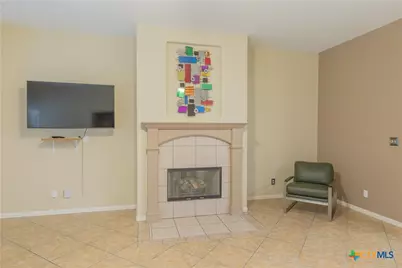 305 Waterstone, Victoria, TX 77901 - Photo 9