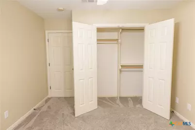 305 Waterstone, Victoria, TX 77901 - Photo 21