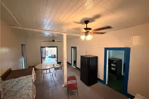 920 S 9th St, Temple, TX 76504 - Photo 3