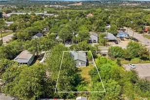 2553 W San Antonio St, New Braunfels, TX 78130 - Photo 29