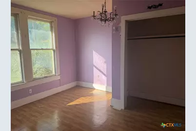 108 S Race Street, Lampasas, TX 76550 - Photo 5