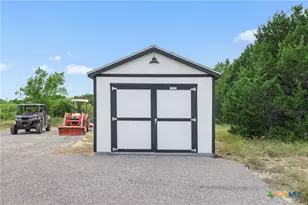 2555 County Rd 1139, Lampasas, TX 76550 - Photo 33