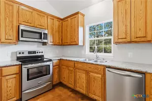 205 Homestead Rd, Kyle, TX 78640 - Photo 15