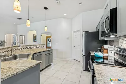 2236 Stonecrest Path, New Braunfels, TX 78130 - Photo 7