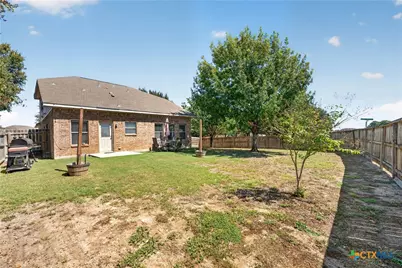 301 Maple Way, New Braunfels, TX 78132 - Photo 27