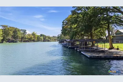 887 Lone Star Drive, New Braunfels, TX 78130 - Photo 31