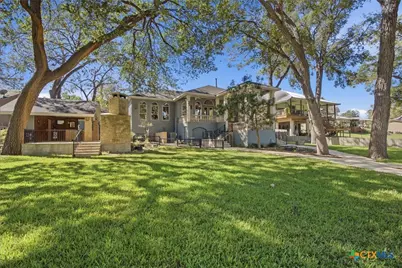 887 Lone Star Drive, New Braunfels, TX 78130 - Photo 5