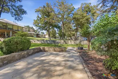 887 Lone Star Drive, New Braunfels, TX 78130 - Photo 29