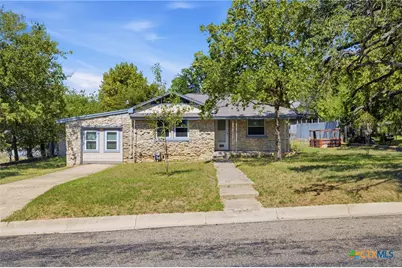 1112 W 1st Street, Lampasas, TX 76550 - Photo 1