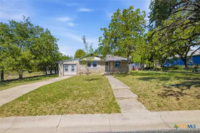 1112 W 1st Street, Lampasas, TX 76550 - Photo 5