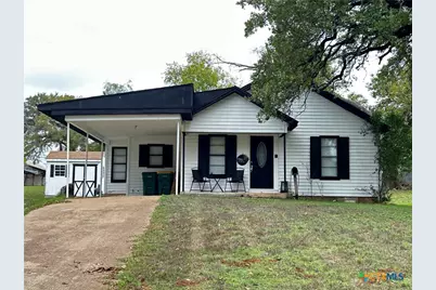 109 E Leon Street, Gatesville, TX 76528 - Photo 1