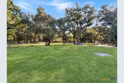 3806 Oakridge Boulevard #B, Harker Heights, TX 76548 - Photo 33