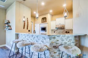 260 Long Creek Blvd, New Braunfels, TX 78130 - Photo 7