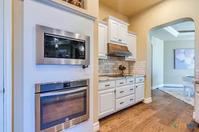 260 Long Creek Boulevard, New Braunfels, TX 78130 - Photo 9