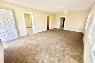 1007 Capps St, Marlin, TX 76661 - Photo 5