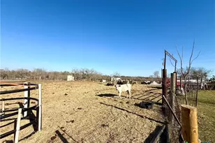 685 Fox Ln, Lockhart, TX 78644 - Photo 27