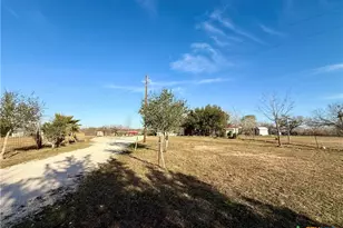 685 Fox Ln, Lockhart, TX 78644 - Photo 31